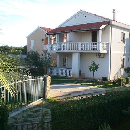 Bava Apartman Ugljan Kültér fotó